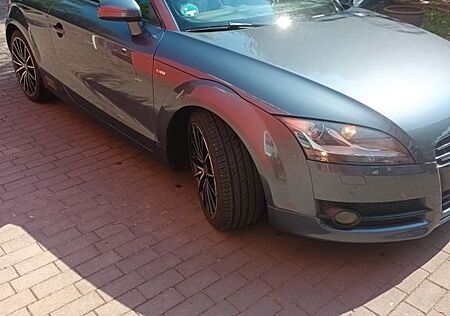 Audi TT Roadster 3.2 S tronic quattro -