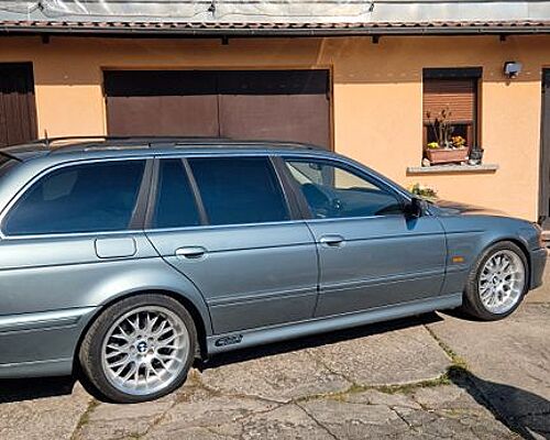 BMW 530i touring -