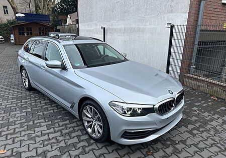 BMW 520dA xDrive G31 Pano/Head Up/Standhzg