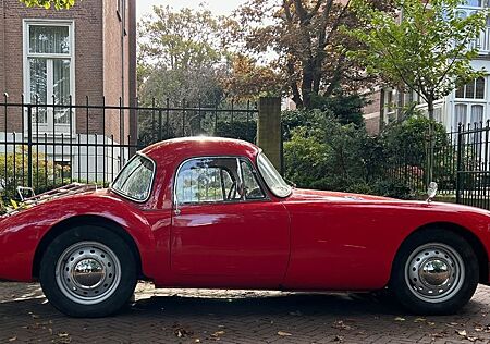 MG MGA