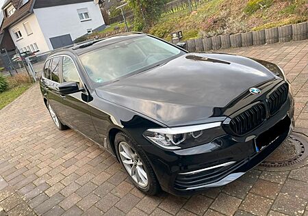BMW 520d Touring A , Panoramadach, Vollausstattung