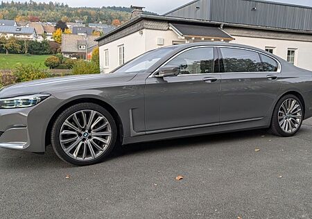 BMW 740Ld xDrive, Chauffeurpaket, Sky Lounge