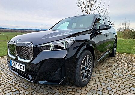 BMW iX1 eDrive20 M-Sport, Professional,Comfortpaket