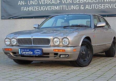 Jaguar XJ6 3.2l V6 AUTOMATIK LEDER KLIMA ALU