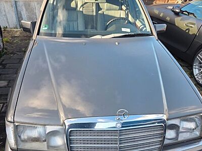 Mercedes-Benz E 230 Automatik