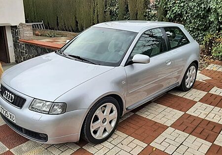 Audi S3 1.8 T -