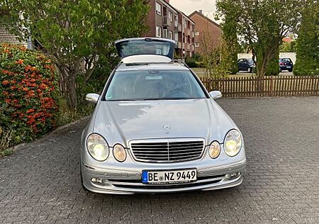 Mercedes-Benz E 320 CDI T AVANTGARDE Avantgarde