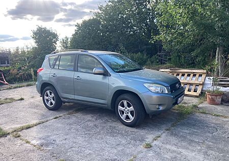 Toyota RAV 4 2.0-l-VVT-i 4x4 -