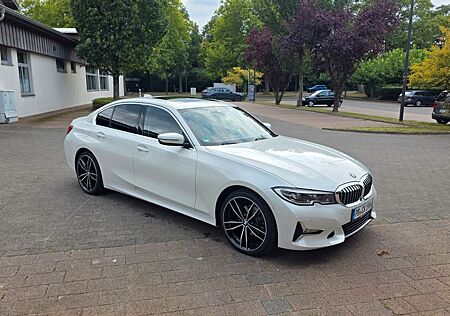 BMW 320i Luxury Line Automatik Luxury Line