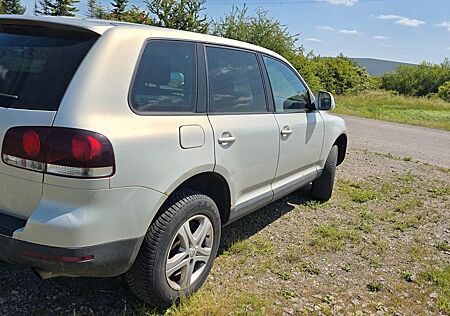 VW Touareg Volkswagen 3.0 V6 TDI Tiptronic -