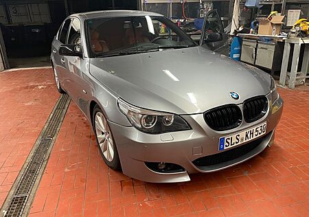 BMW 530i A -