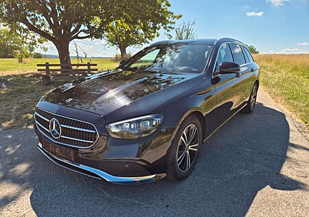 Mercedes-Benz E 220 d T Automatik LED AHK top *gepflegt*