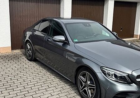 Mercedes-Benz C 300 Autom. | AMG-Line | 9G