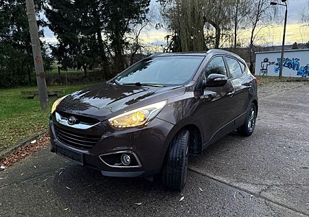 Hyundai ix35 2.0 GDI*SzHg*Cam*Scheckheft*Navi*TopZustand