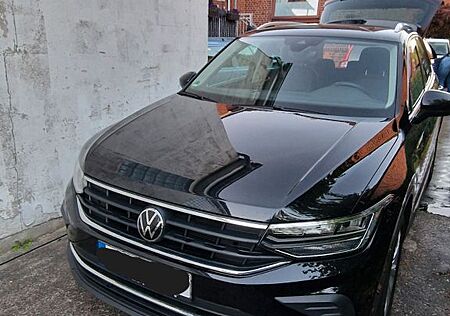 VW Tiguan Volkswagen 1.5 TSI OPF Life Life