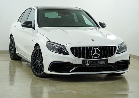 Mercedes-Benz C 63 AMG Perf-Abgas Pano Carbon Burmester Distr