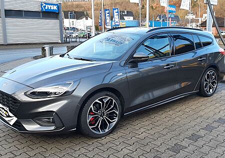 Ford Focus turnier ST-Line X 1.5 Eco Boost Automatik