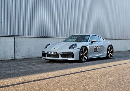 Porsche 992 911 Sport Classic | Burmester | Lift