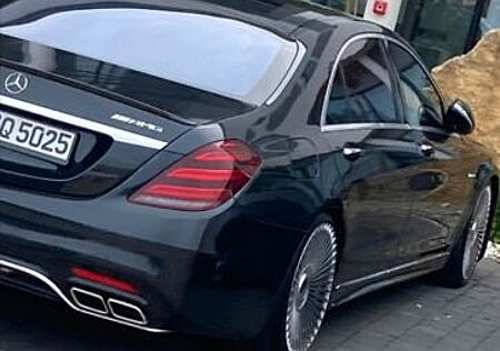 Mercedes-Benz S 500 4MATIC L -