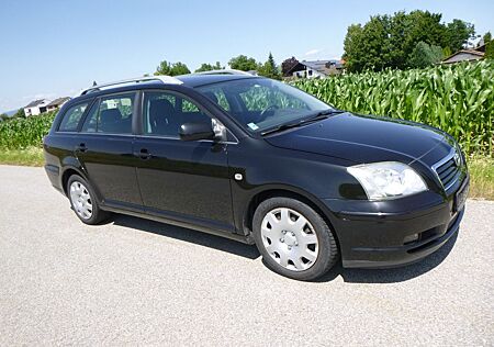 Toyota Avensis Kombi 1.8 Executive, 2. Hand