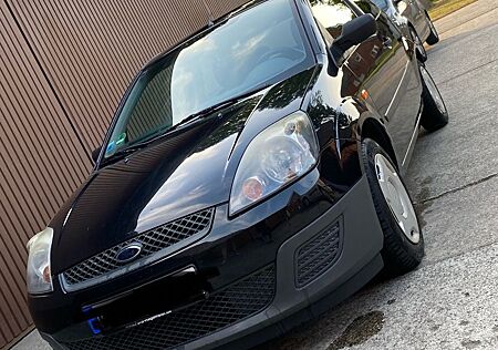 Ford Fiesta 1.3 44 kW -