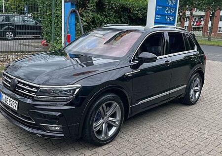 VW Tiguan Volkswagen 2.0 TDI SCR 140kW DSG 4MOTION Highlin...
