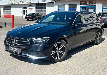 Mercedes-Benz E 200 T Autom.+LED+WIDESCREEN+TÜV neu+Ambientel.