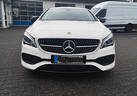 Mercedes-Benz CLA 180 - AMG LINE