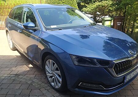 Skoda Octavia 1.5 TSI e-TEC DSG STYLE COMBI STYLE