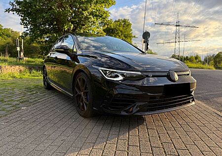 VW Golf Volkswagen VIII OPF DKG4MOTION R Akrapovic Performance