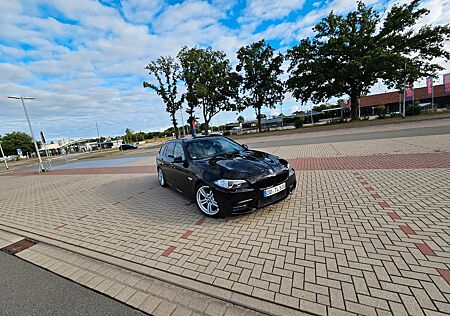 BMW 530d Touring A - M-Paket, Navi, H/K, Standhz.