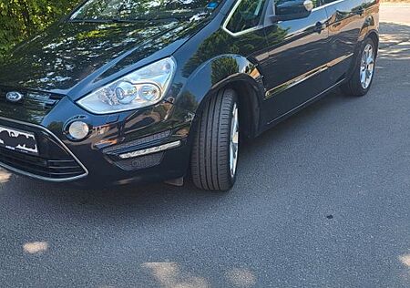 Ford S-Max 2,2 TDCi 147kW DPF Titanium S Autom. T...