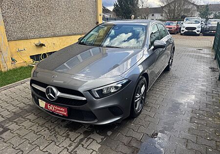 Mercedes-Benz A 220 |WEIRD|TOT-WINKEL|KAMERA|LEDER|