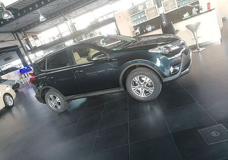 Toyota RAV 4 2,0-l-Valvematic 4x4 Executive Executive