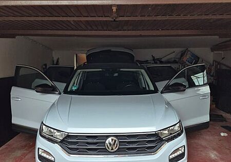 VW T-Roc Volkswagen 1.6 TDI SCR -