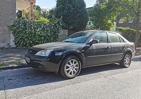 Ford Mondeo 1.8 81 kW 96.000 Km Limousine