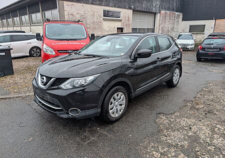 Nissan Qashqai DIG-T 115 2WD 6 M/T