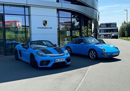 Porsche Boxster Spyder RS *PTS Rivierablau+Weissach+PCCB