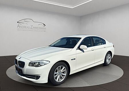 BMW 520iA WEISS/1.HAND/WENIG KM/ACC