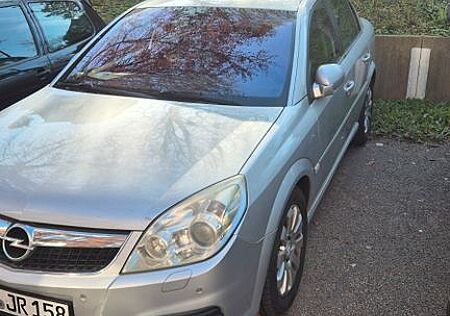 Opel Vectra 2.2 DIRECT Automatik -