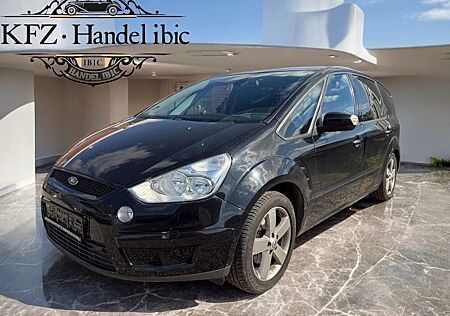 Ford S-Max Titanium