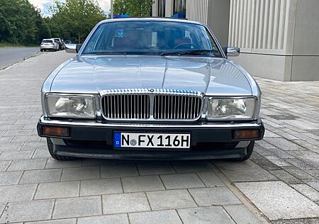 Jaguar XJ40 Daimler / TÜV neu