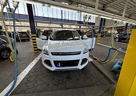 Ford Kuga 2,0 TDCi 4x4 103kW Individual PowerShif...