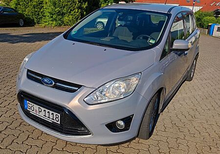 Ford Grand C-Max 1,6 EcoBoost 110kW Titanium Titanium