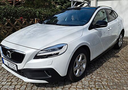 Volvo V40 CC V40 Cross Country T4 AWD Automatik Summum 8fach