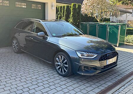 Audi A4 40 TDI S tr. quattro Avant HUD,MATRIX,STANDHZ