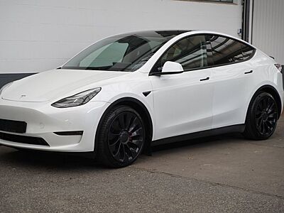 Tesla Model Y Performance *1.Hand*unfallfrei*