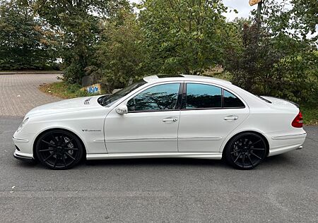 Mercedes-Benz E 55 AMG
