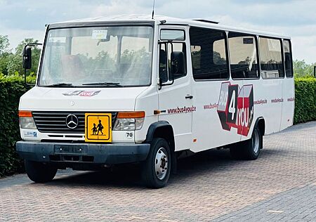 Mercedes-Benz Vario 813 D 39 PERSOONS