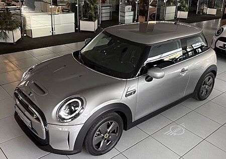 Mini Cooper SE Essential Trim